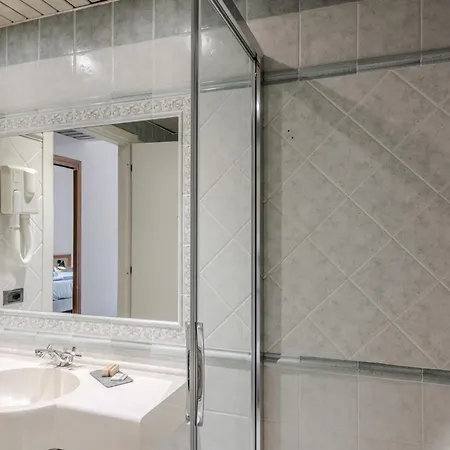 Hotiday Collection - Stresa