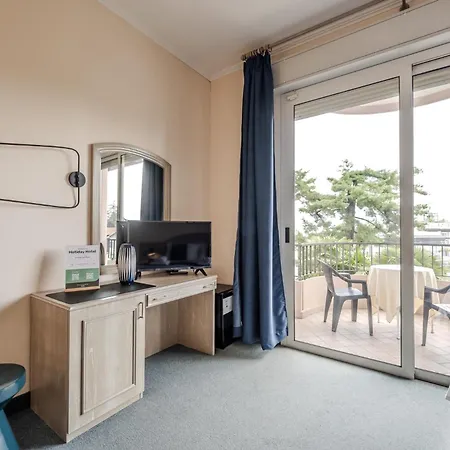 Hotel Hotiday Collection - 3*