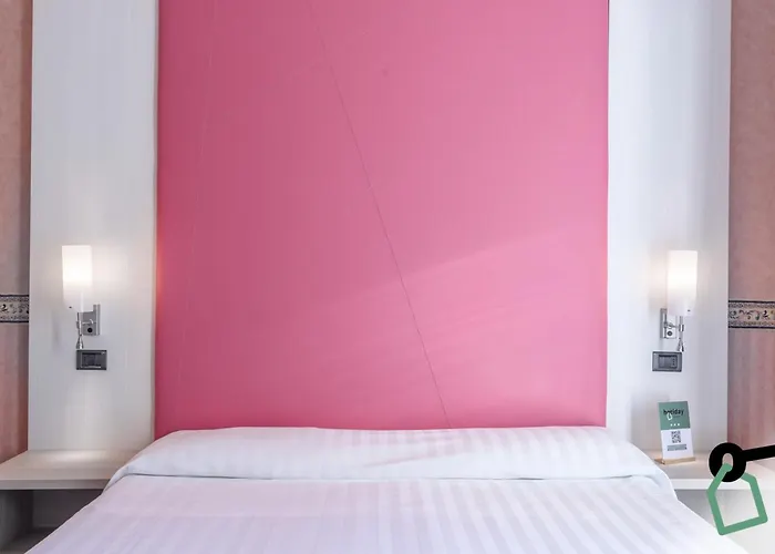 Hotell Hotiday Collection -