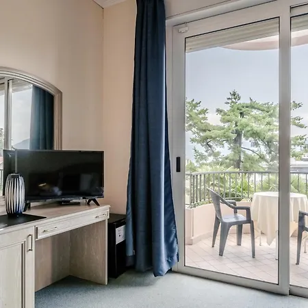 Hotiday Collection - فندق 3*