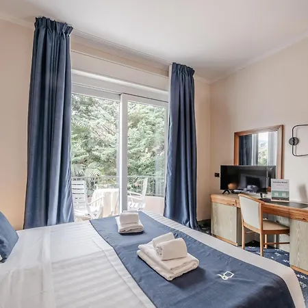 فندق Hotiday Collection - ستريزا